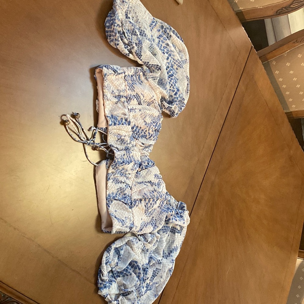 Olivaceous off white/blue chiffon crop top .